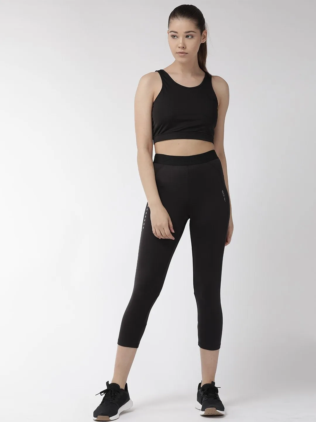 Alcis Women Black Solid Cropped Tights