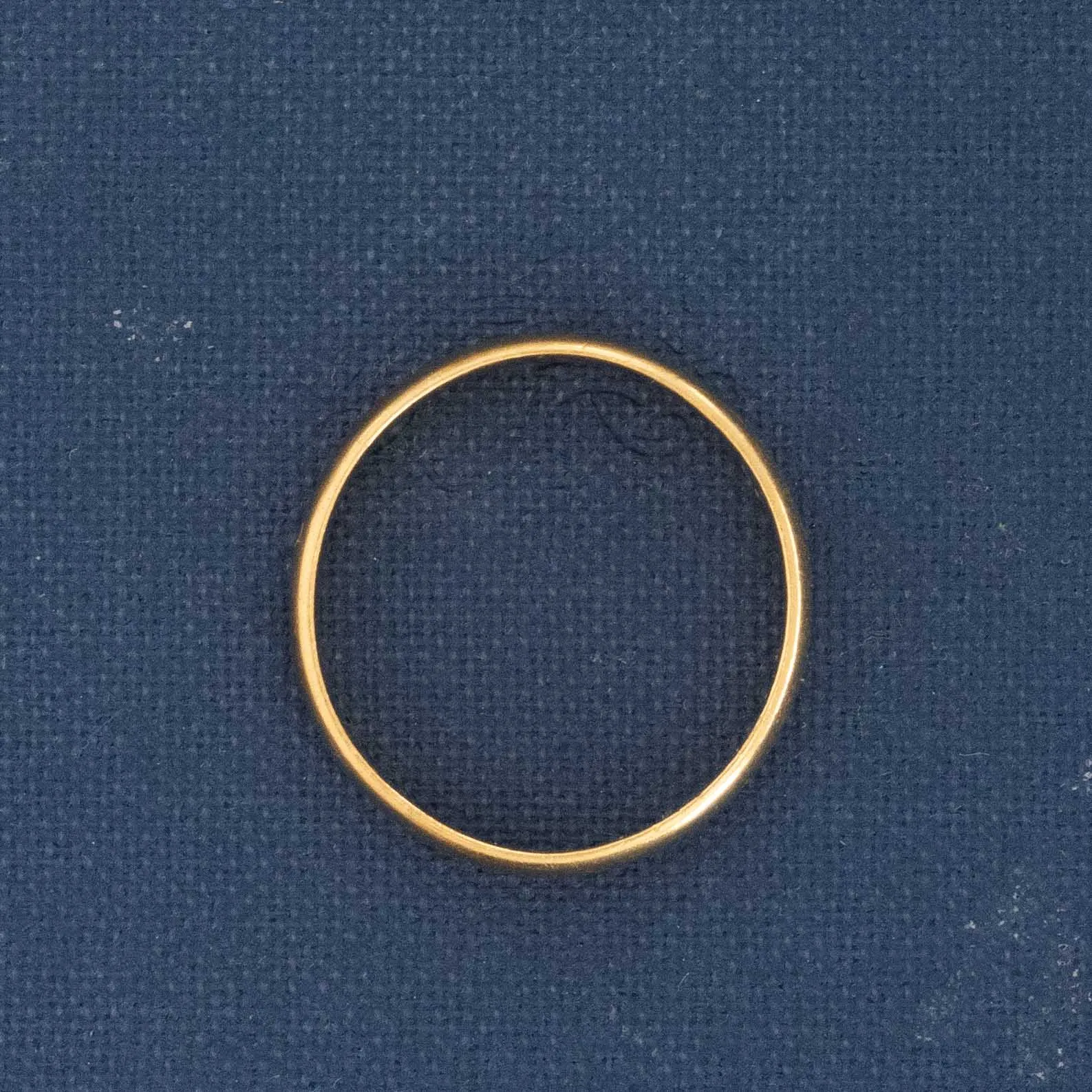 Antique 22kt Gold 3.65mm Band, English