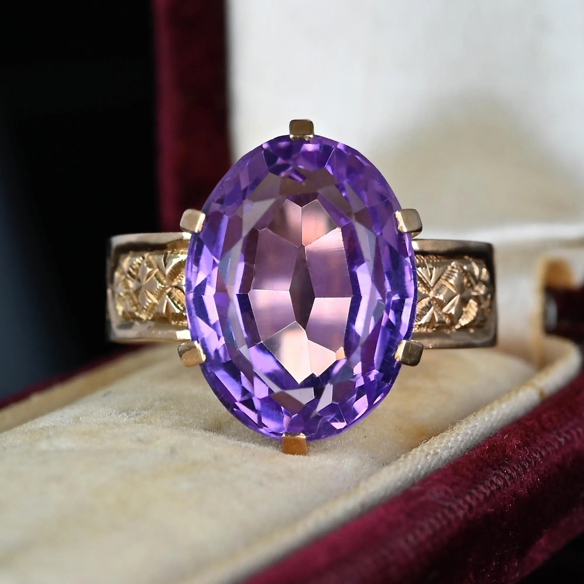 Antique Edwardian 7 Ct Natural Amethyst Solitaire Ring in Gold