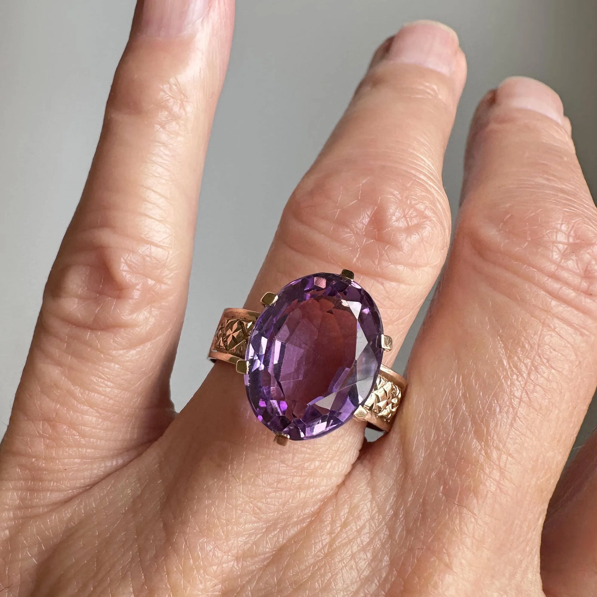 Antique Edwardian 7 Ct Natural Amethyst Solitaire Ring in Gold