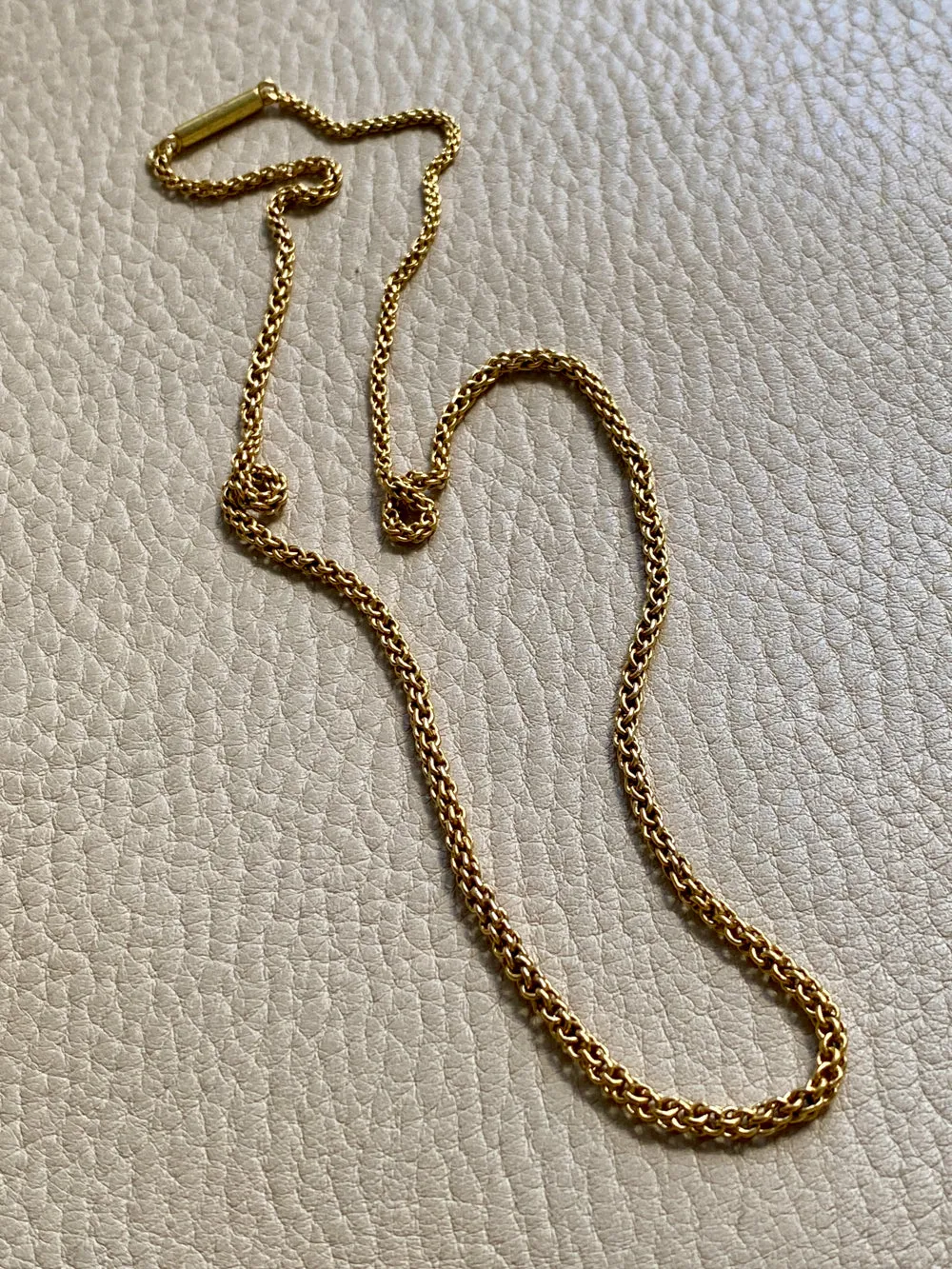 Antique Round Link Tubular Mesh Necklace - Solid 18k gold - 18 inch length