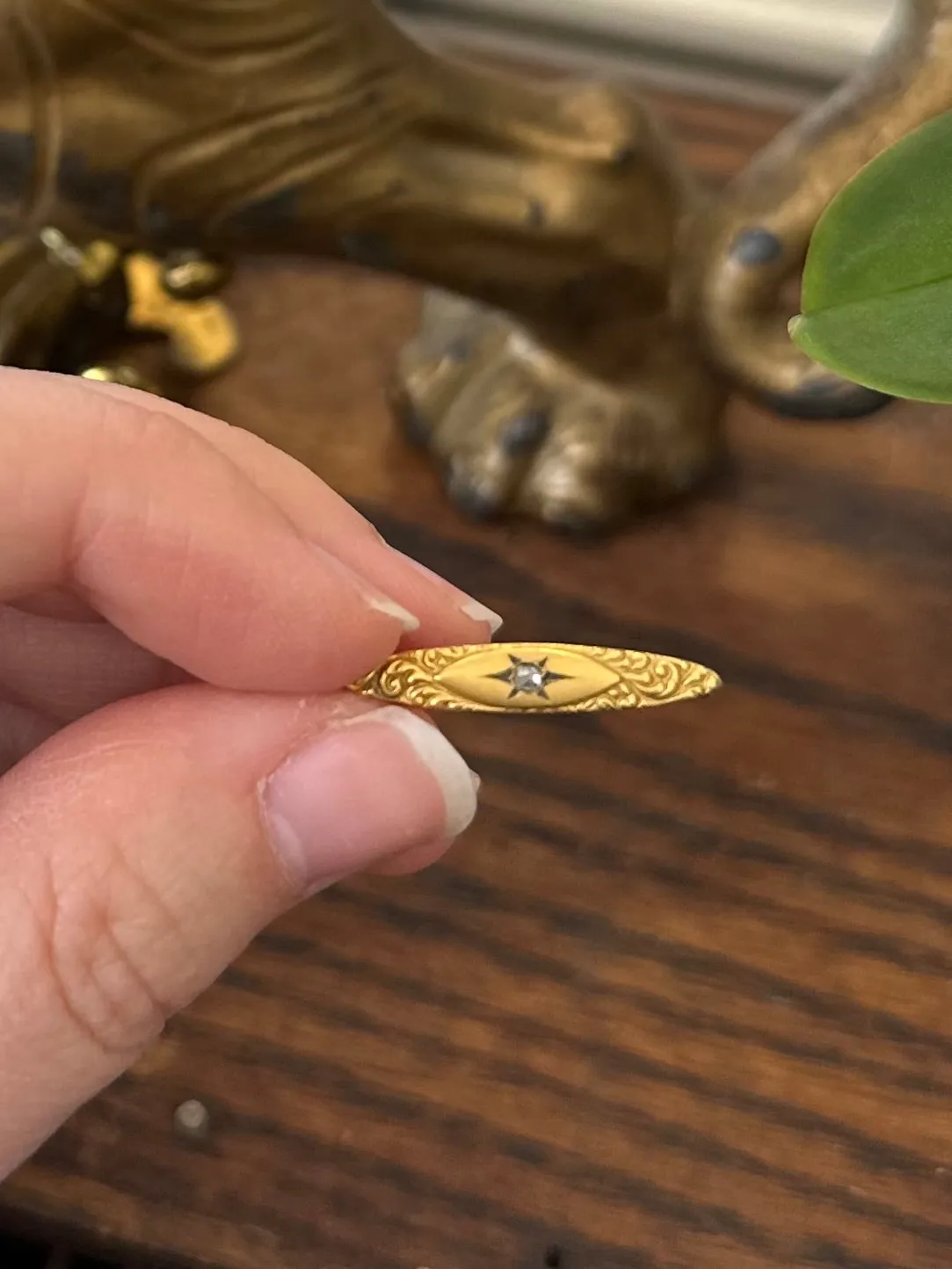 Antique Victorian 10k Yellow Gold Repousse & Clear Glass Faceted Stone Lingerie Pin