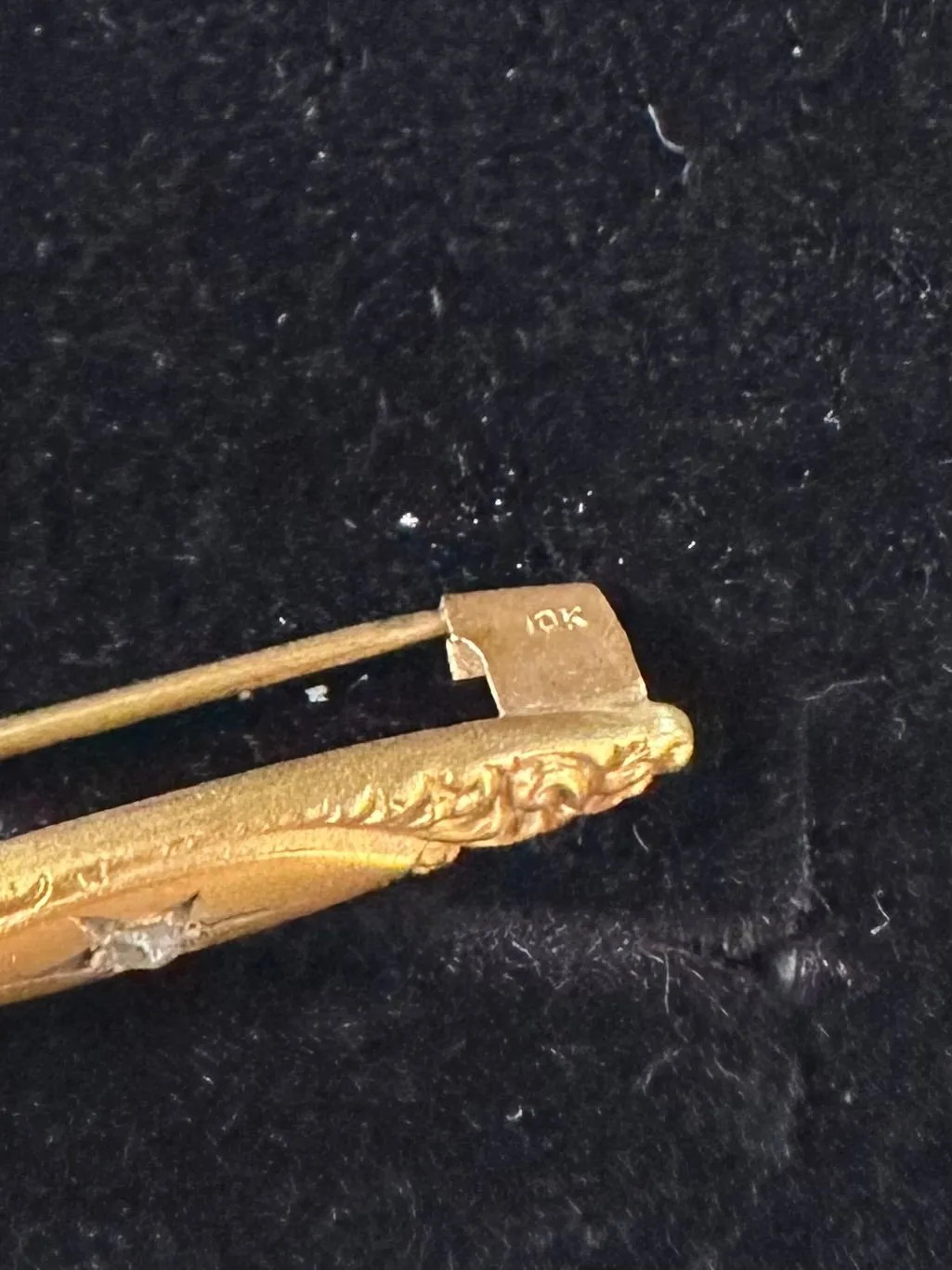Antique Victorian 10k Yellow Gold Repousse & Clear Glass Faceted Stone Lingerie Pin