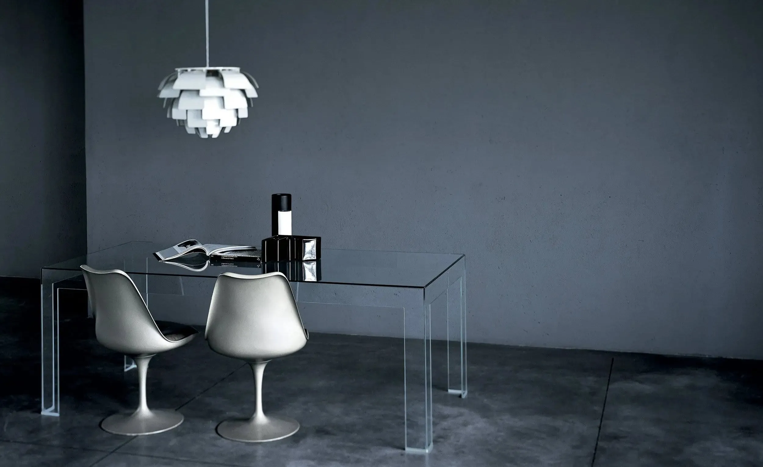Atlantis High Glass Dining Table