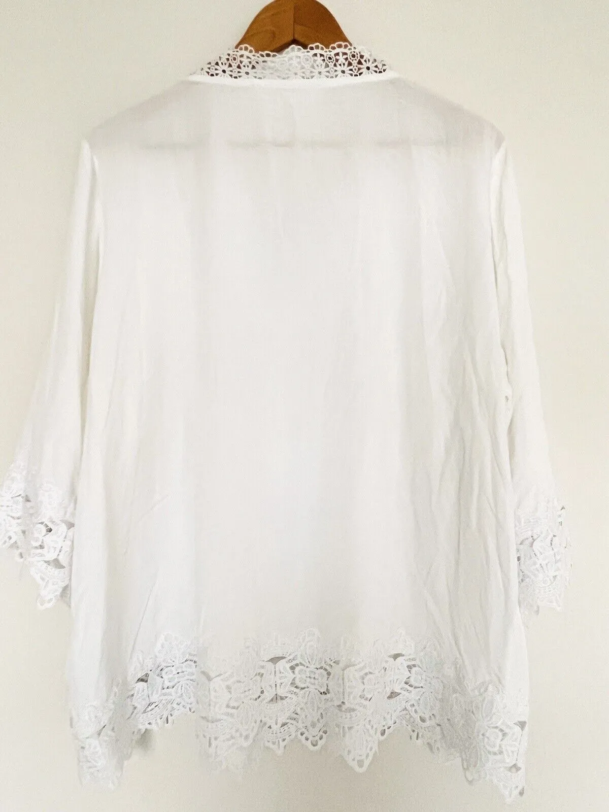 CHELSEA & THEODORE Crochet Top Plus Sz 2X 3/4 Sleeve V-Neck Pullover Botton Boho