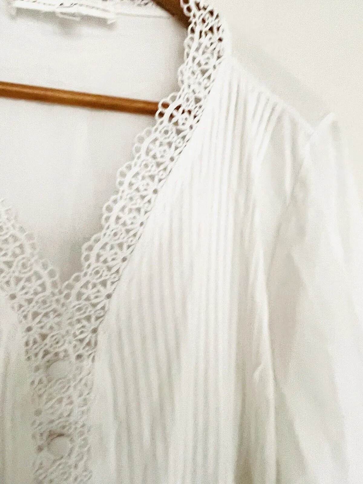 CHELSEA & THEODORE Crochet Top Plus Sz 2X 3/4 Sleeve V-Neck Pullover Botton Boho