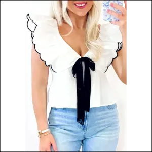 Chic White Bow: Instant Fashionista  (needful Things) 😈