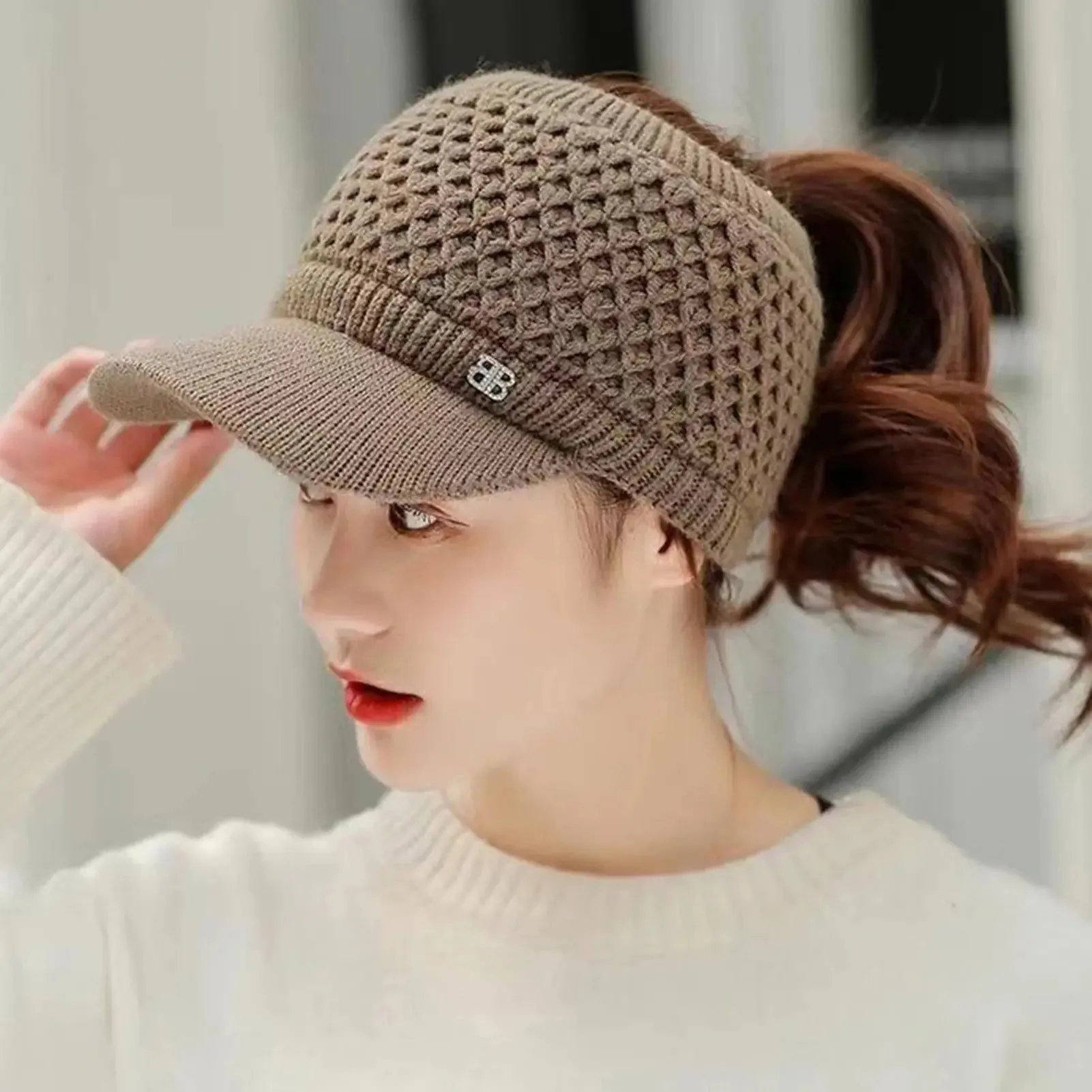 Cozy Fashion Winter Thermal Ladies Knit Cap Solid Color Ladies Hat Casual Winter hat for Outdoor