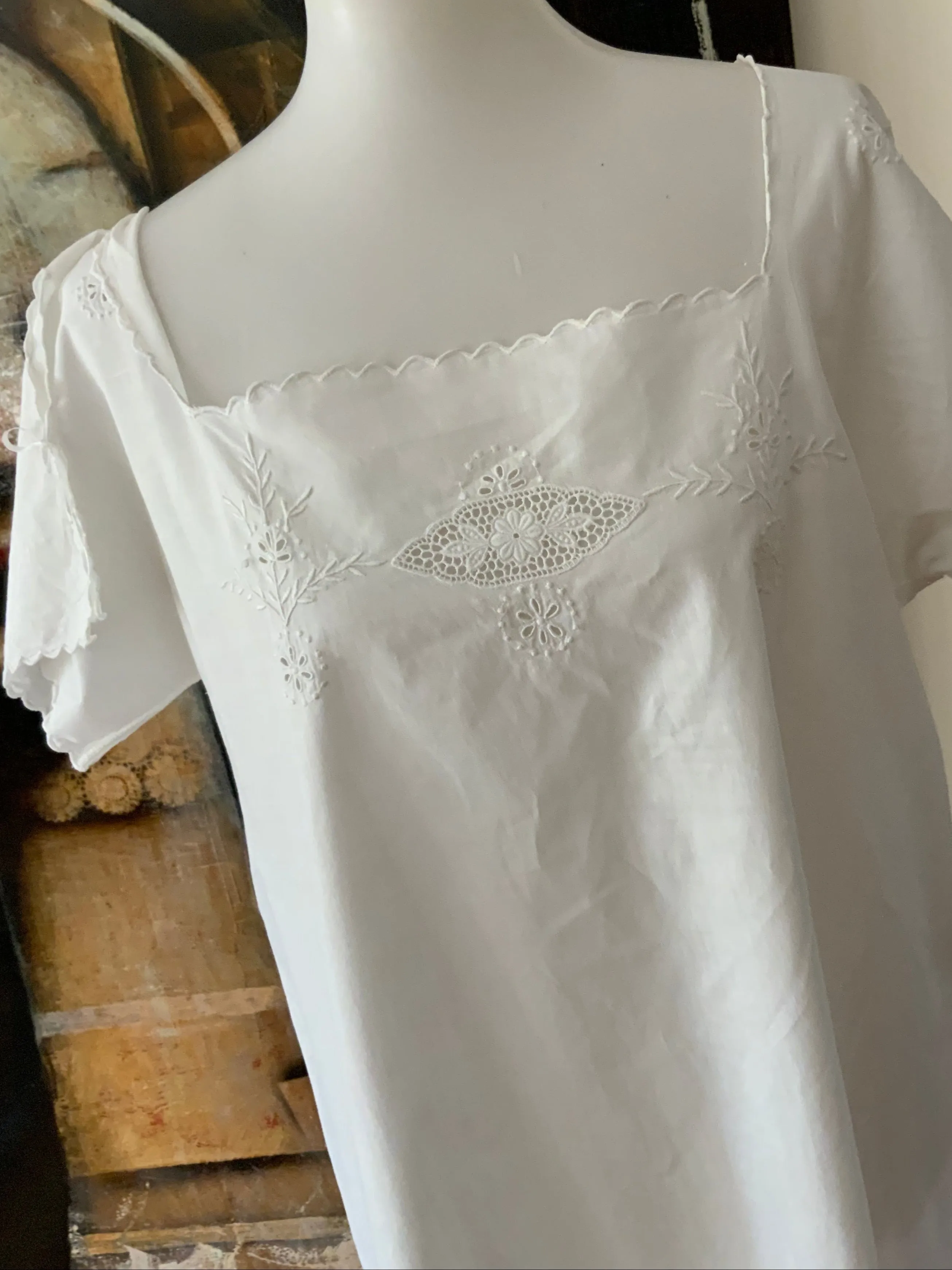 Edwardian Nightgown Cotton Cut Out Work and Embroidery - 1900