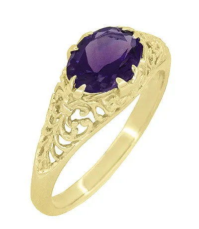 Edwardian Oval Amethyst Filigree Ring in 14 Karat Yellow Gold