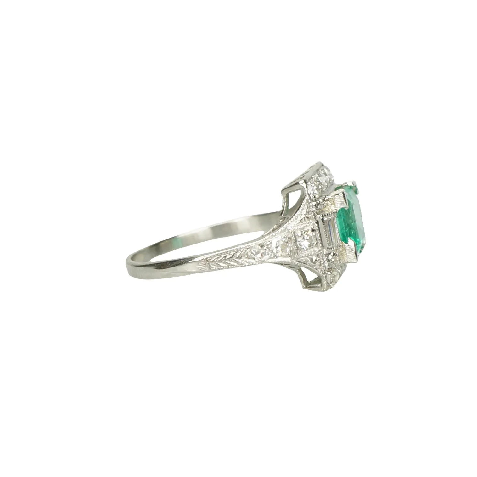 Edwardian Platinum Emerald and Diamond Ring