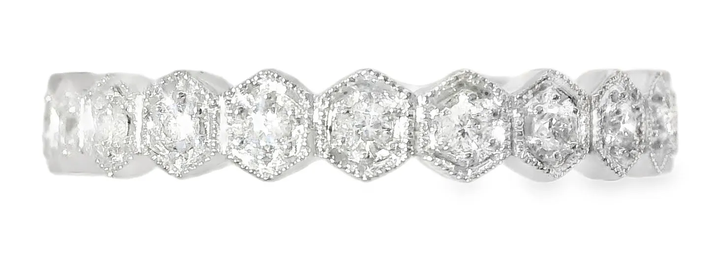 Elegant 18K White Gold Diamond Eternity Wedding Band Ring