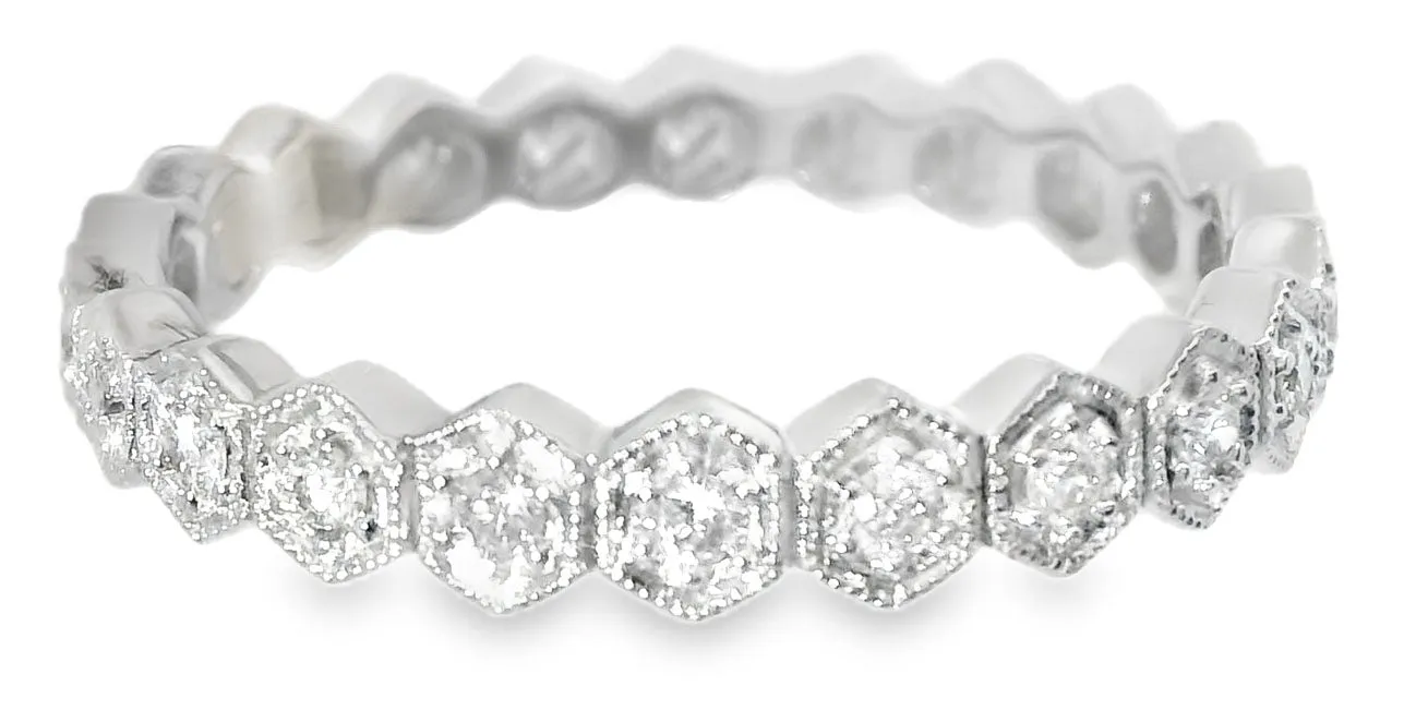 Elegant 18K White Gold Diamond Eternity Wedding Band Ring