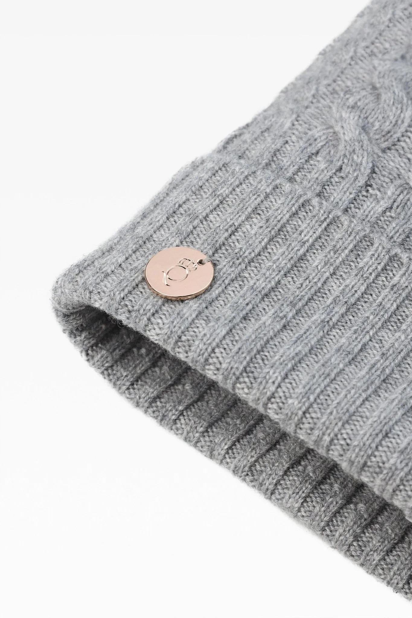 Eve Cable Pom Pom Hat - Real Fur