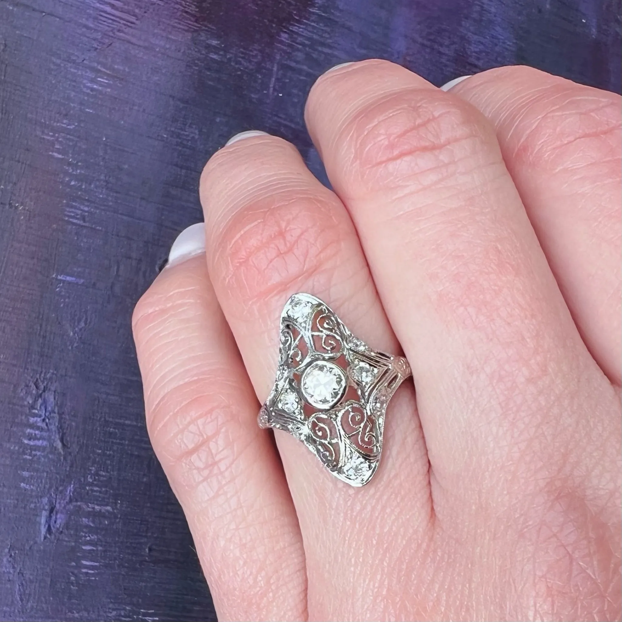 Gorgeous Platinum Lacy Filigree Ring