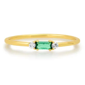 GREEN BAGUETTE RING, GOLD