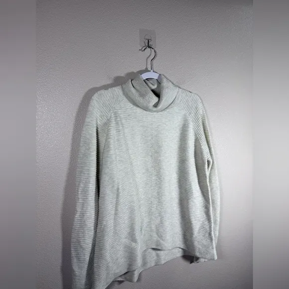 Kuhl Solace Sweater in natural size large