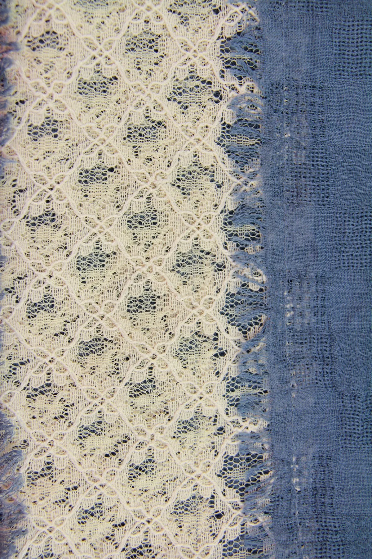 Leire Lace Scarf