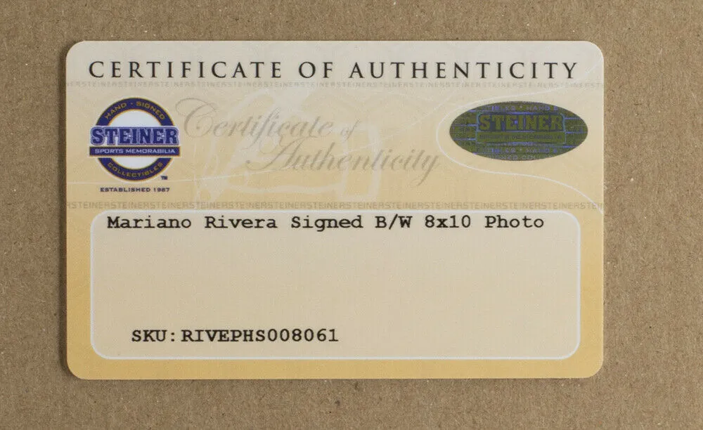 Mariano Rivera Signed Framed 8x10 New York Yankees Photo MLB Hologram Steiner