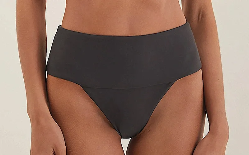Nancy Kira-Jessica Hot Pants Bikini