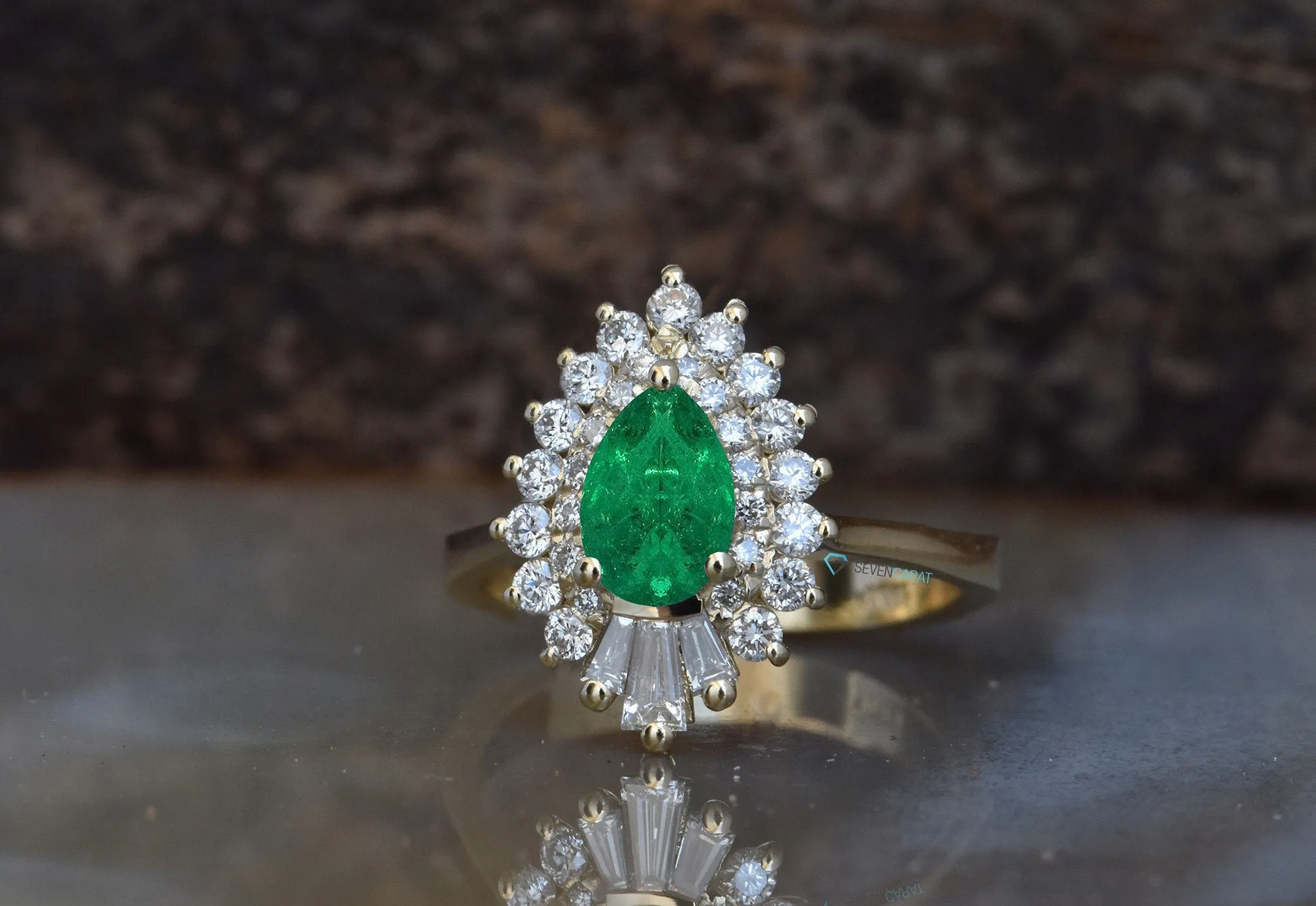 Natural emerald ring-Solid gold ring-Yellow gold-Promise ring-Pear shaped emerald-Art deco ring-Edwardian emerald ring-Emerald ring antique