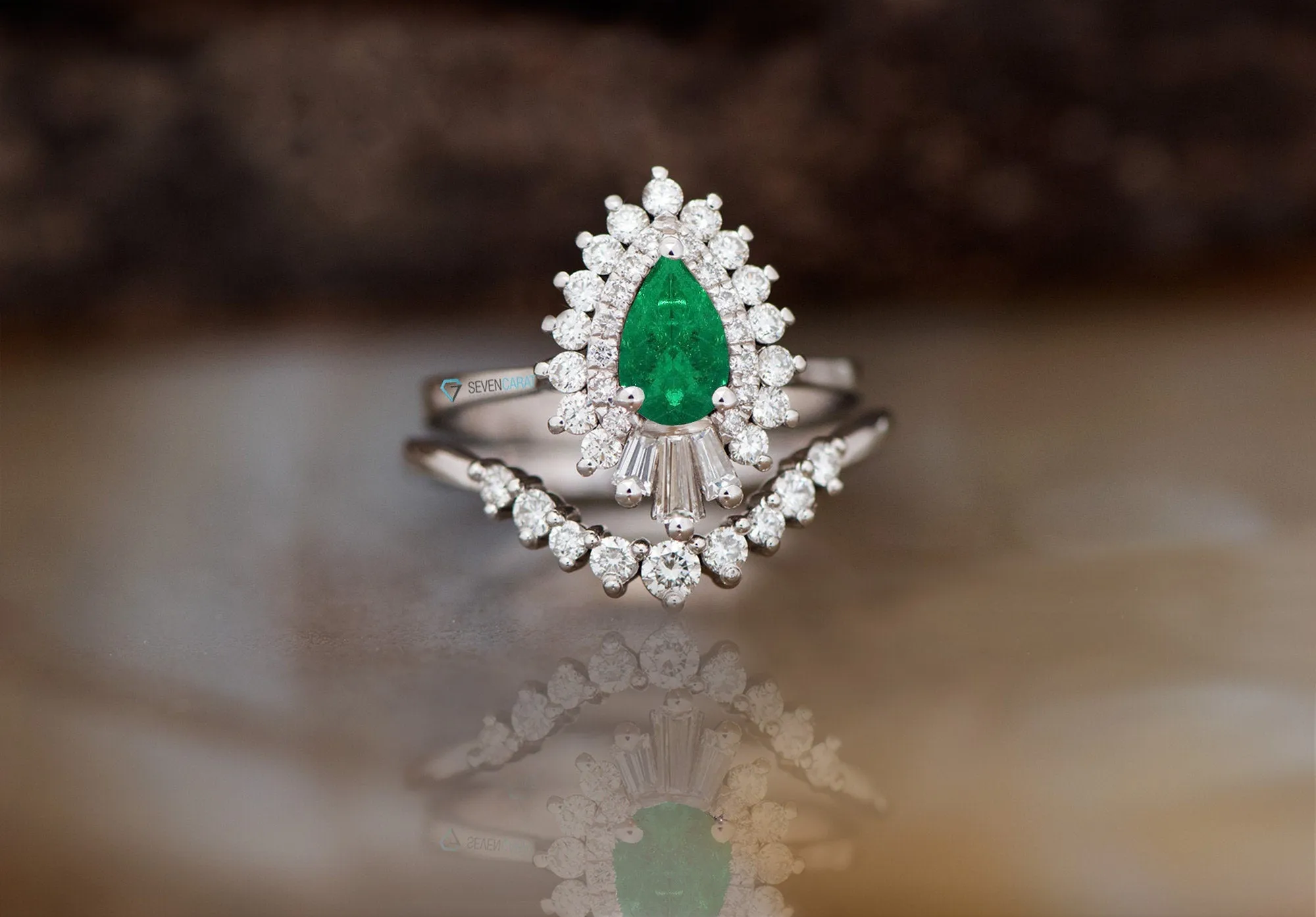 Natural emerald ring-Solid gold ring-Yellow gold-Promise ring-Pear shaped emerald-Art deco ring-Edwardian emerald ring-Emerald ring antique