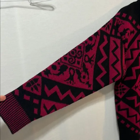 Ossi Skiwear 100% Wool Black &amp; Dark Pink Geometric Pattern Sweater, Size Small