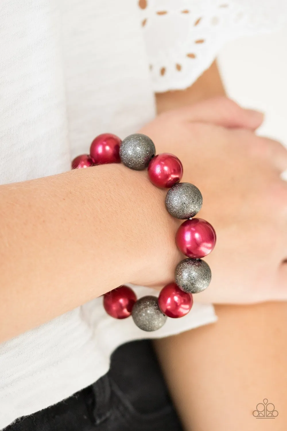 Paparazzi - Humble Hustle - Red bracelet