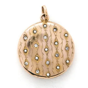 Pearl Quilt Locket