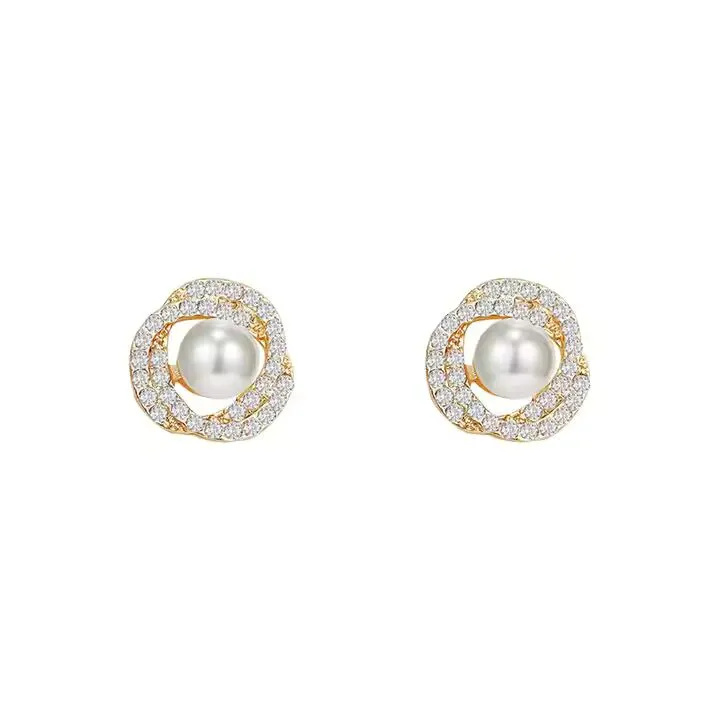 Preffers® Luxe Harmony Pearl Earrings – Balanced & Sophisticated