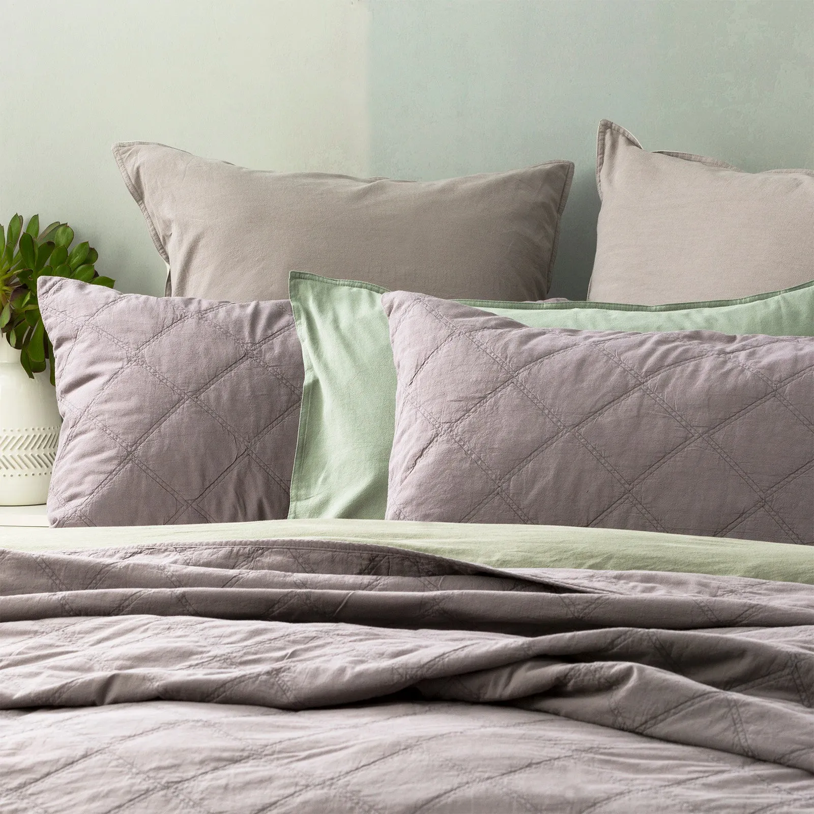 Renee Taylor Attwood Vintage Stone Washed Cotton Quilted Coverlet Set - Charcoal