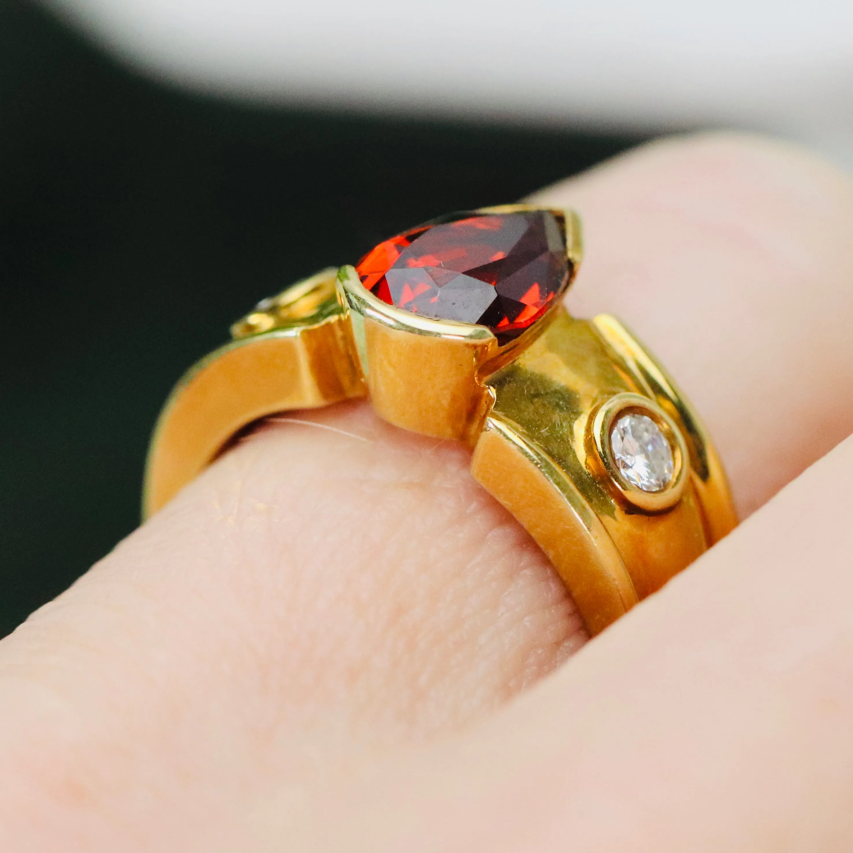 RESERVED: PAYMENT 2 OF 4: SPECIAL: Stunning estate Malayan garnet and diamond ring in 18k yellow gold