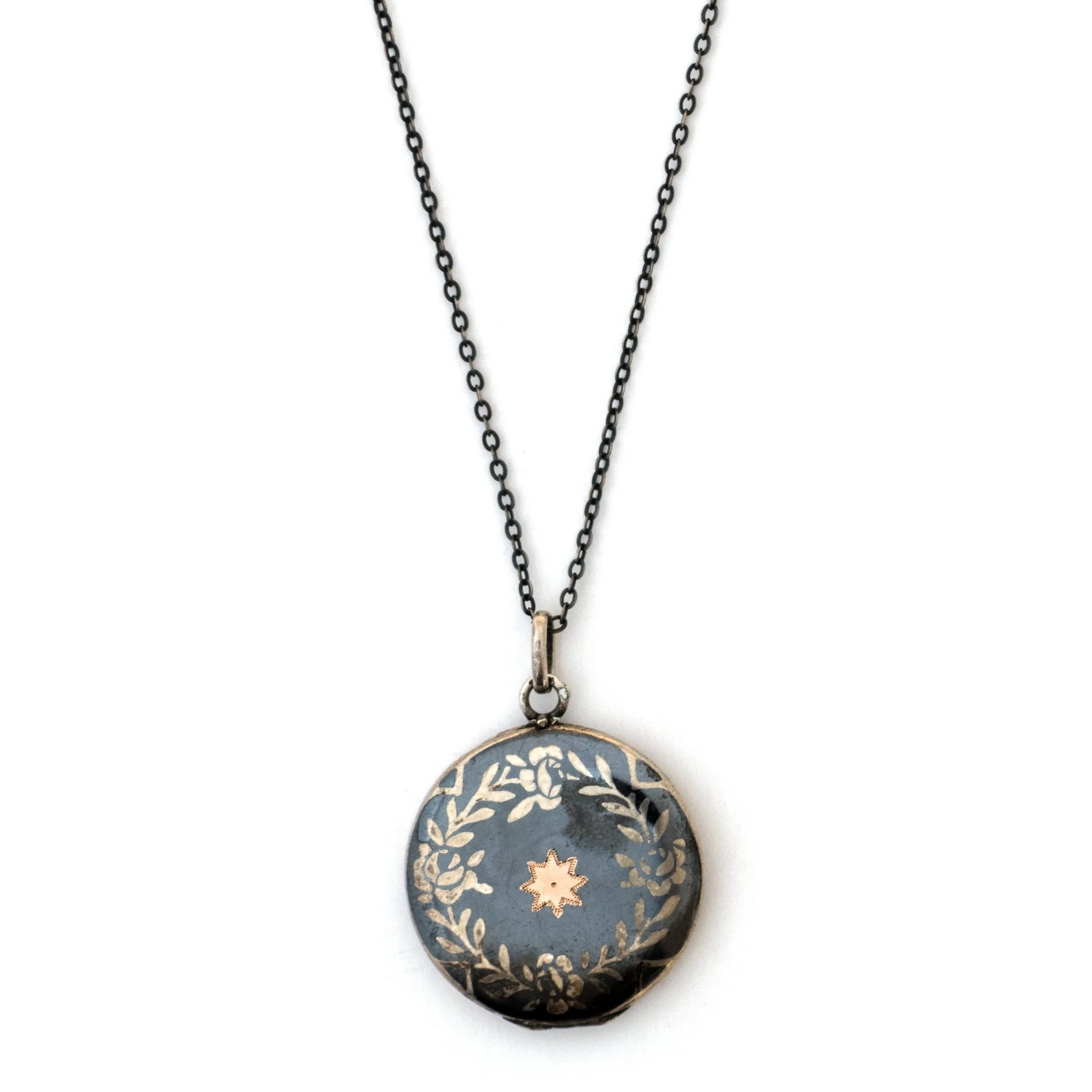 Rose Wreath Niello Locket