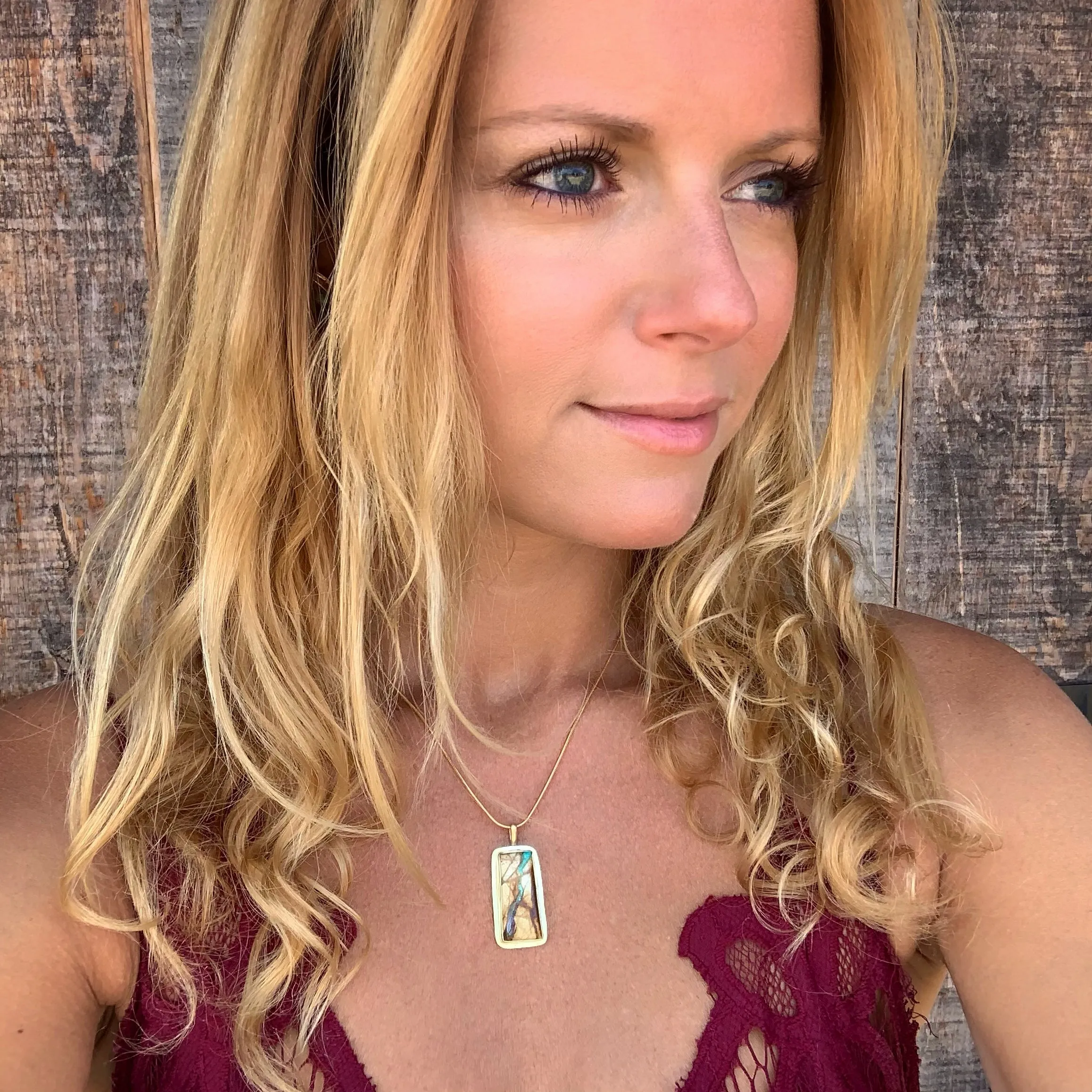 Royston ribbon turquoise necklace in brass