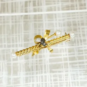Saucy Bow Diamond & Pearl 18k Brooch