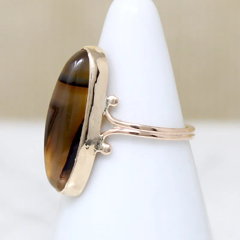 Sumptuous Plaid Agate in Gold Victorian Ring
