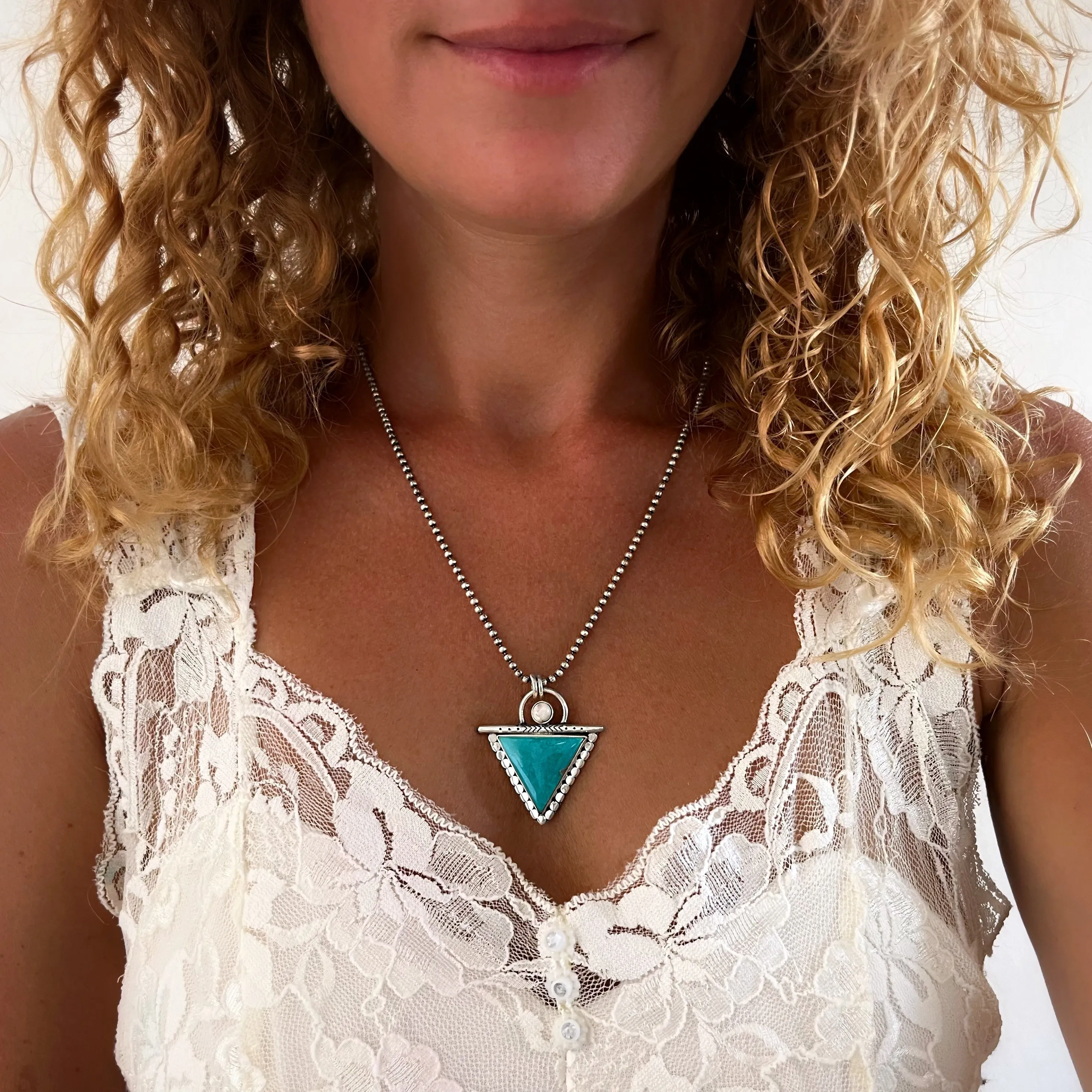 Triangle turquoise & howlite necklace in silver
