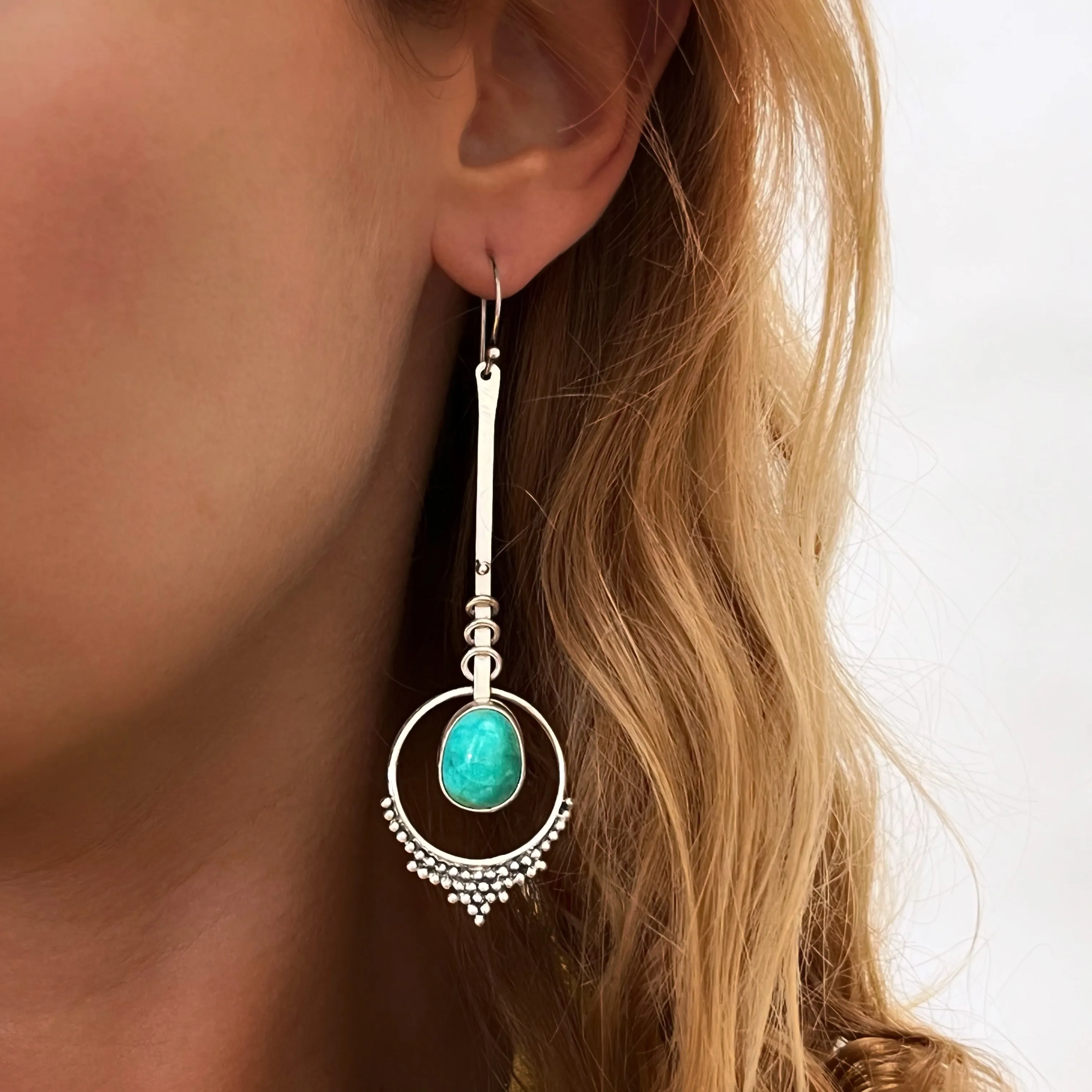 Turquoise pendulum earrings in silver