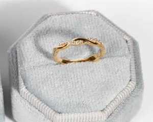 Twisted Band Gemstone Ring