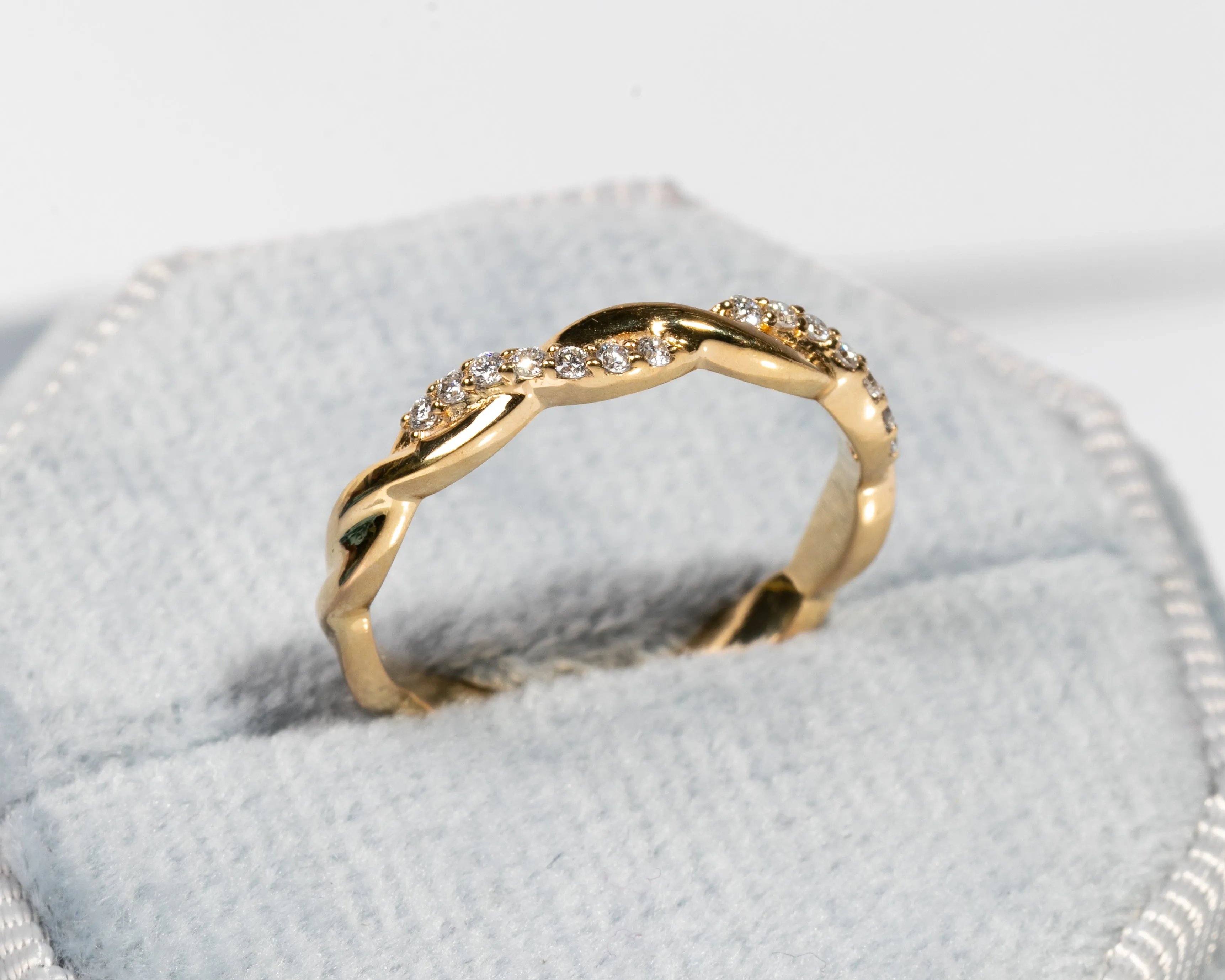Twisted Band Gemstone Ring