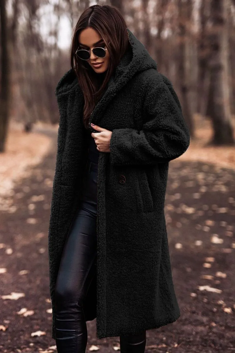 Victoria Wool Coat – Warm & Cozy Elegance