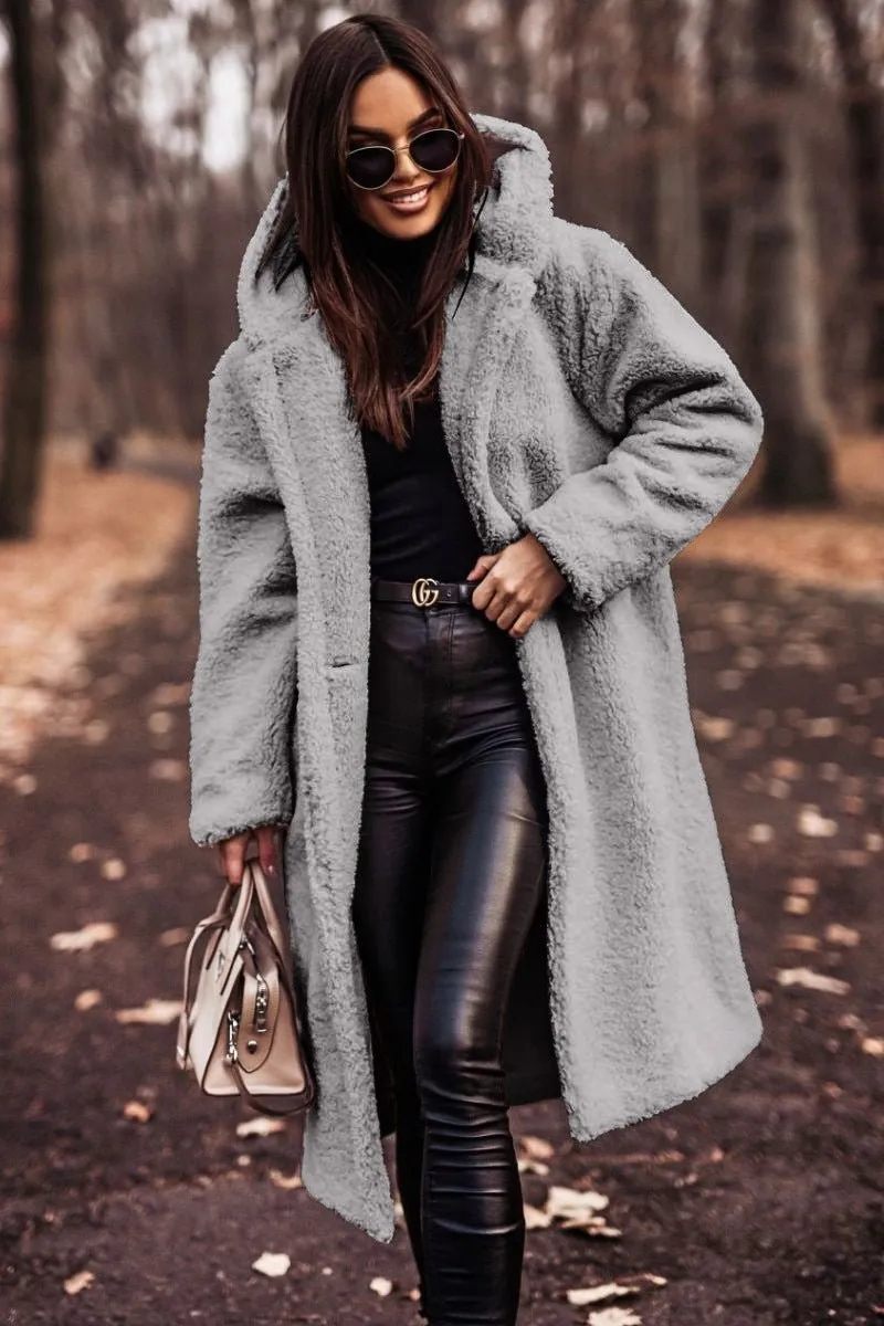 Victoria Wool Coat – Warm & Cozy Elegance