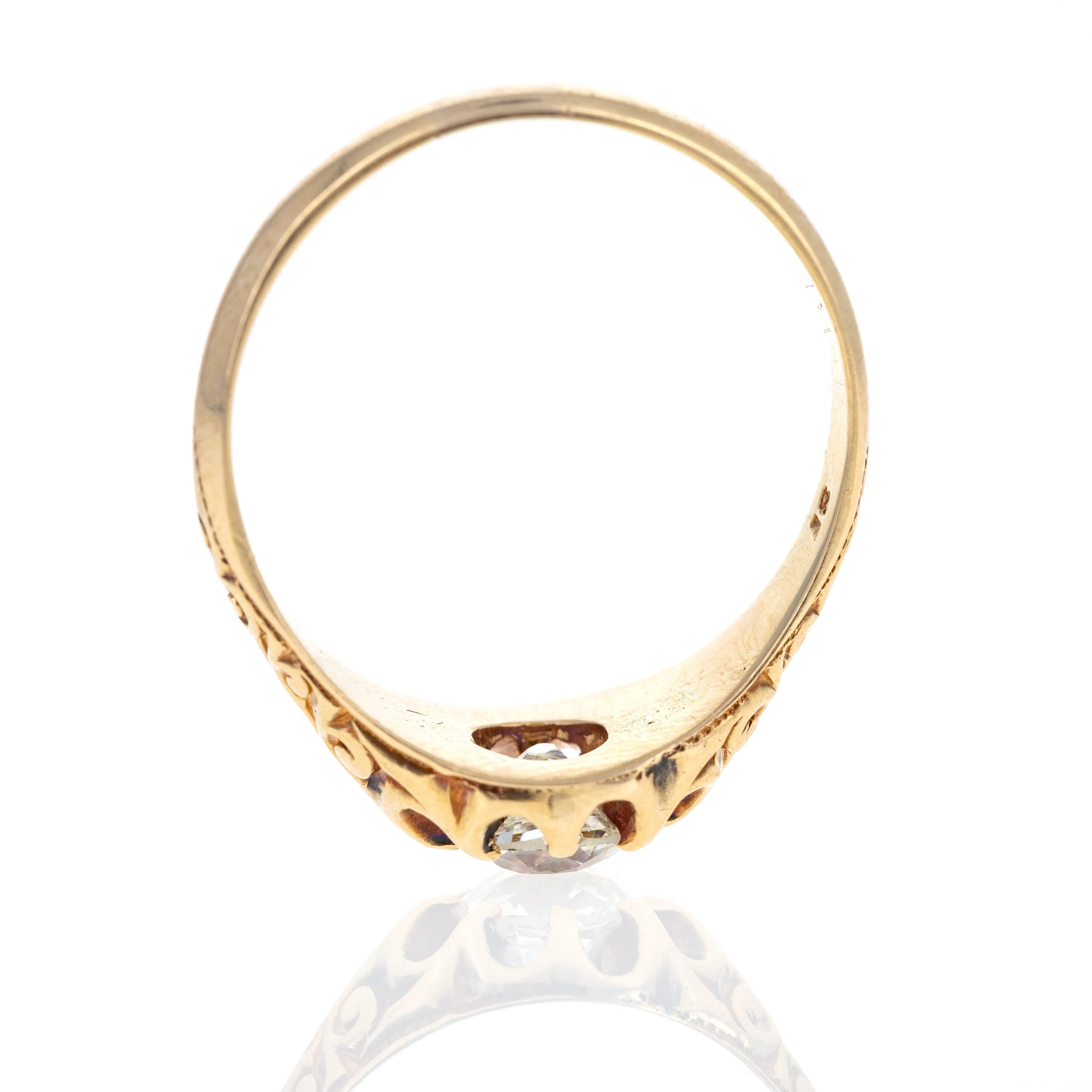 Victorian 18K Yellow Gold 0.70 Carat Old Mine Cut Diamond Ring