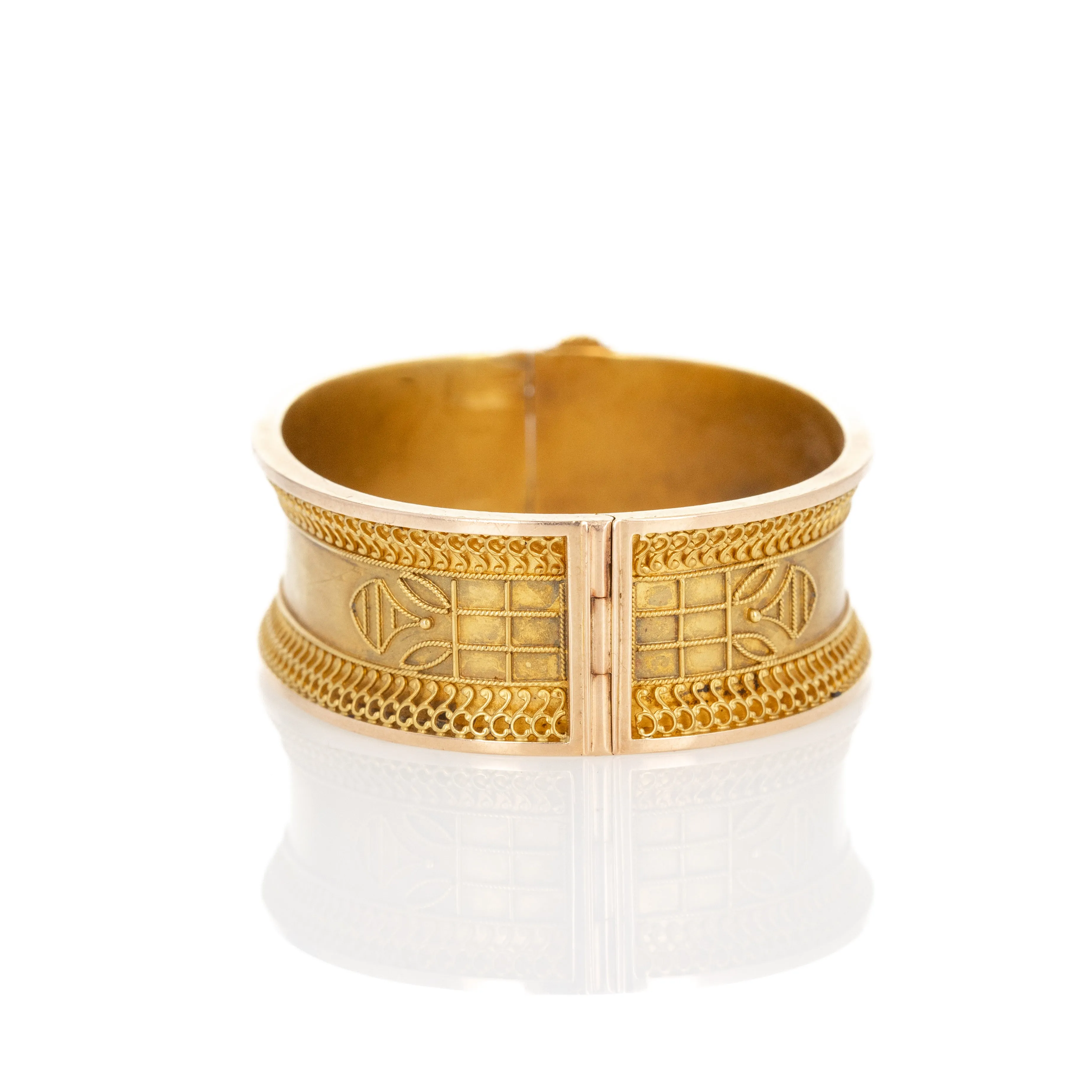 Victorian Etruscan 14K Yellow Gold Bangle Bracelet