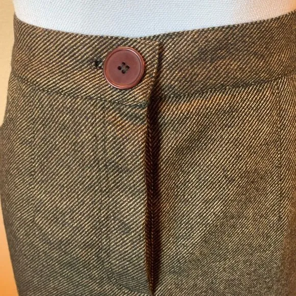 Vintage 1997 Yantha embroidered skirt. Medium. Brown..