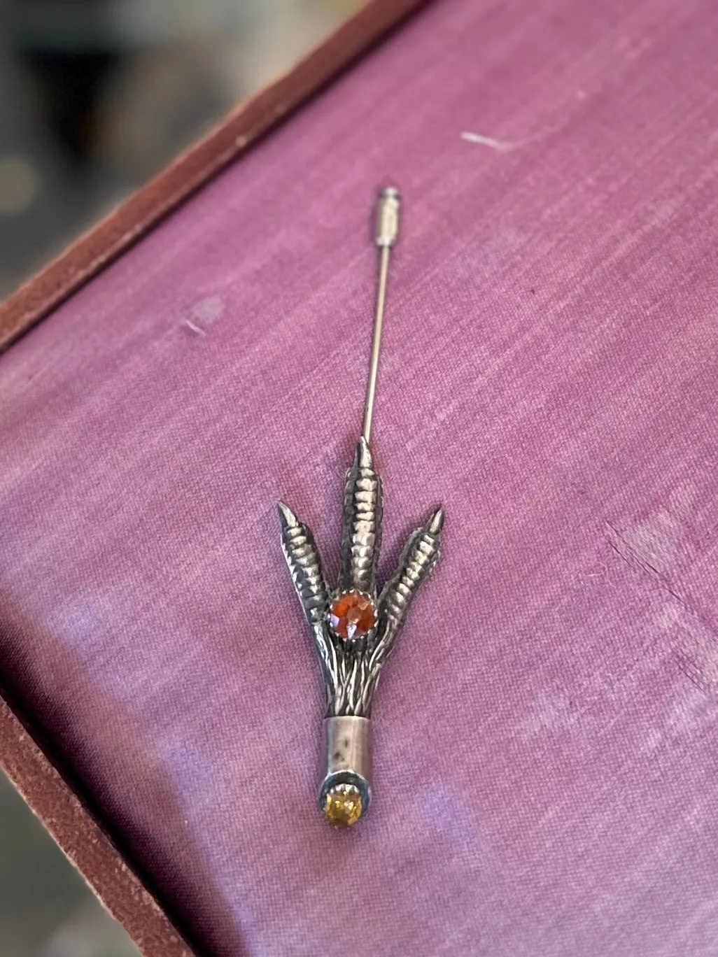 Vintage R118 Silver Tone Scottish Mizpah Grouse Claw Stickpin Brooch with Faceted Orange and Yellow Glass Stones