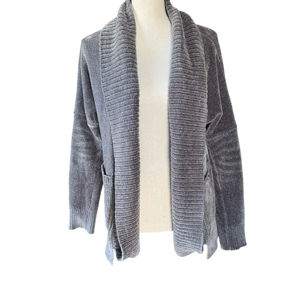White House Black Market Modern Long Sleeve Chenille Cardigan soft cozy warm Med