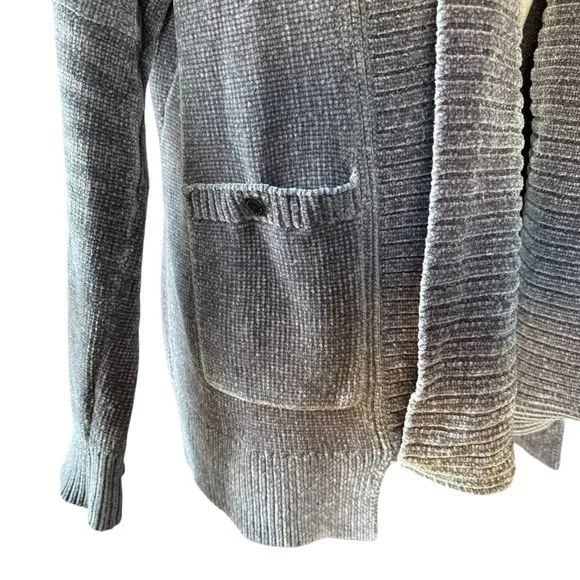 White House Black Market Modern Long Sleeve Chenille Cardigan soft cozy warm Med
