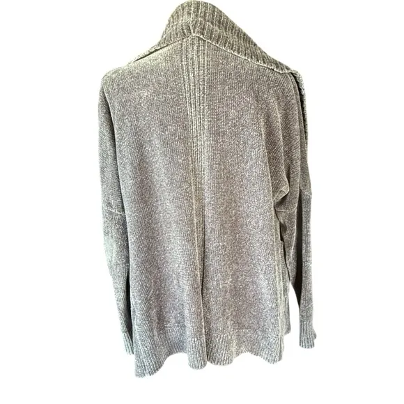 White House Black Market Modern Long Sleeve Chenille Cardigan soft cozy warm Med