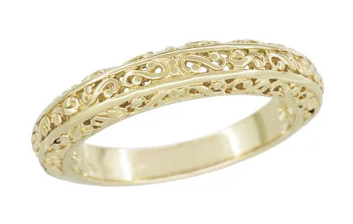 Yellow Gold Edwardian Flowing Filigree Scrolls Wedding Ring